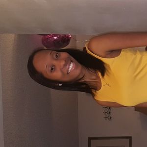 Meet your Posher, Shirley